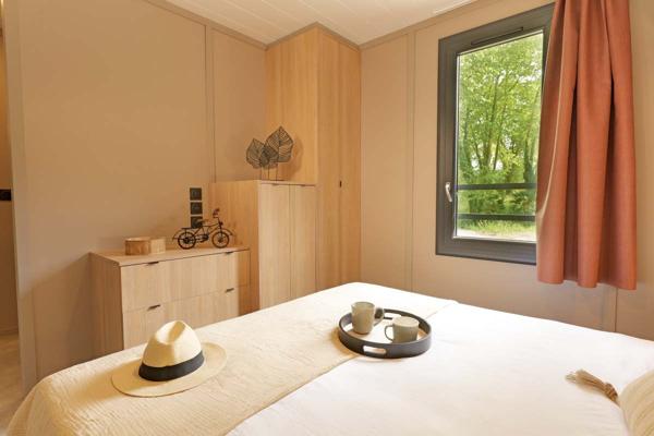 Le Vibal (12290) Aveyron, sur les berges du lac de Pont de Salars. Cottage tout équipé avec 2/3 chambres.