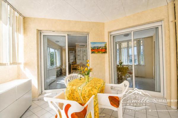 SAINT-RAPHAËL - BOULOURIS - APPARTEMENT 2/3 PIÈCES AVEC LOGGIA, PISCINE ET GARAGE DOUBLE - PLAGES ET PORT À PIED