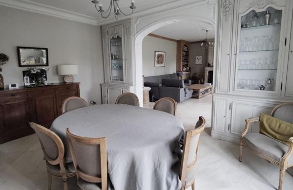 Demeure bourgeoise grand parc 8 pièces Neuilly-Plaisance (93360)