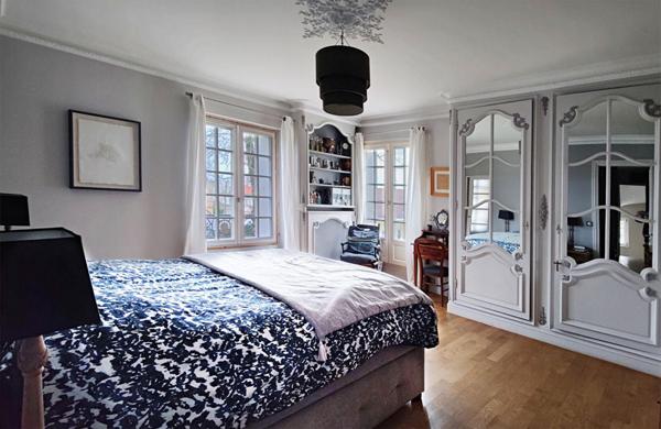 Demeure bourgeoise grand parc 8 pièces Neuilly-Plaisance (93360)