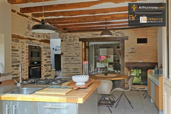 Vente Maison 7 pièces 157 m2 à Châteaugiron