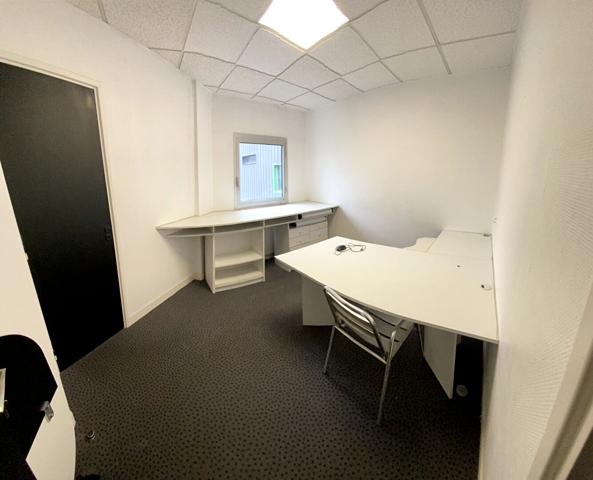 A LOUER : 1 (ou 2 ) bureau(x) privatif(s) + Espaces Communs - RAGON, Nord de Nantes
