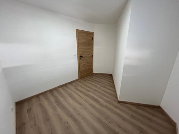 MAISON BBC NEUVE Climatisée de 109,42m² 3ch ? 1 bureau - 2 SDB - 2WC + Garage sur terrain de 258m²