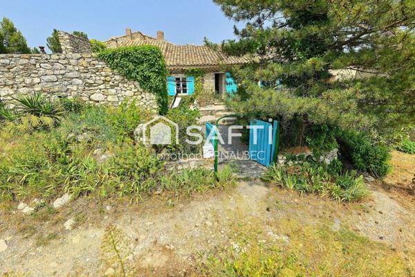 Une maison de caractère en pierre, avec jacuzzi et vue panoramique, pour vivre la Provence autrement.