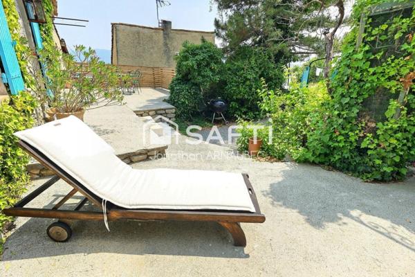 Une maison de caractère en pierre, avec jacuzzi et vue panoramique, pour vivre la Provence autrement.