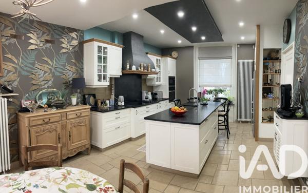 Maison à vendre 8 pièces 176 m² Javron-les-Chapelles
