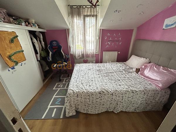 Vente
                Maison62,5 m² - 4 Pièces -
                    VILLENEUVE LE ROI (94290)