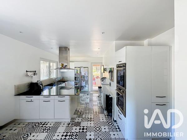 Maison à vendre 6 pièces 183 m² Martigues