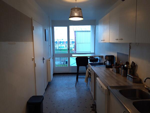 FELIX FAURE - BEAU F3 AVEC BALCON ET PARKING DANS RESIDENCE