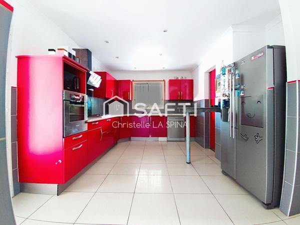 Villa familiale avec jardin à Milhaud