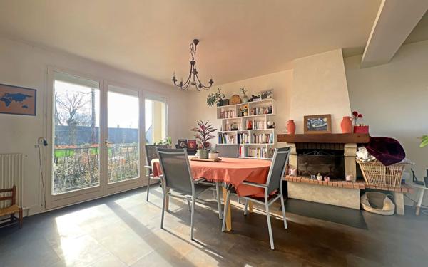 Maison à vendre    5 pièces • 105 m2 Sainte-Geneviève-des-Bois