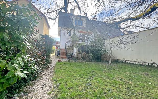 Maison à vendre    5 pièces • 105 m2 Sainte-Geneviève-des-Bois