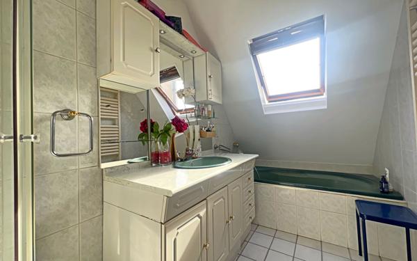 Maison à vendre    5 pièces • 105 m2 Sainte-Geneviève-des-Bois