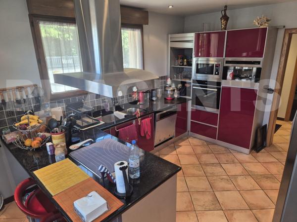 MAISON FAMILIALE DE 5 CHAMBRES À POMPONNE – 235 m² UTILES – SOUS-SOL TOTAL AMÉNAGÉ