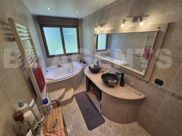 MAISON FAMILIALE DE 5 CHAMBRES À POMPONNE – 235 m² UTILES – SOUS-SOL TOTAL AMÉNAGÉ