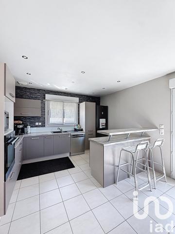 House for sale 7 rooms 145 m² Saint-Martin-d'Ablois