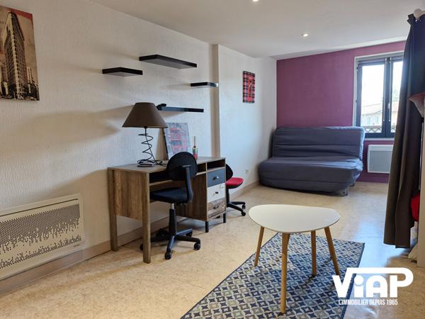GRAND STUDIO MEUBLE DE 30 M2 QUARTIER CATHEDRALE , Limoges GRAND STUDIO MEUBLE DE 30 M2 QUARTIER CATHEDRALE , Limoges