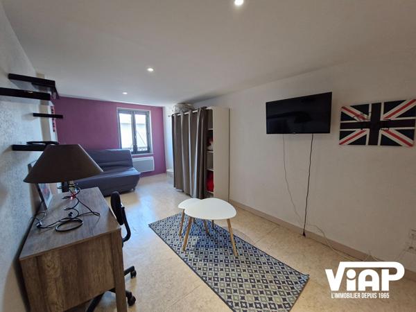 GRAND STUDIO MEUBLE DE 30 M2 QUARTIER CATHEDRALE , Limoges GRAND STUDIO MEUBLE DE 30 M2 QUARTIER CATHEDRALE , Limoges