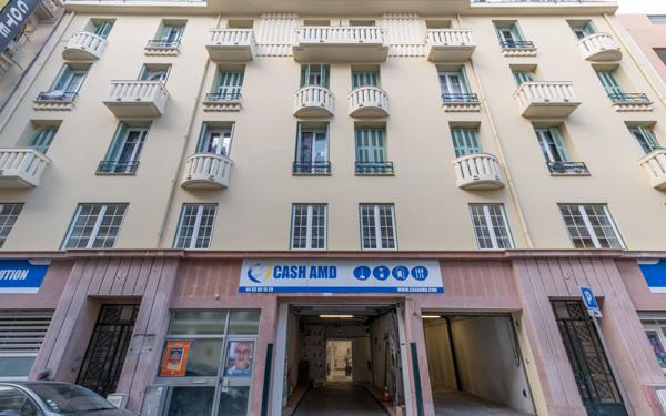 Appartement à vendre    2 pièces • 46,50 m2 Nice