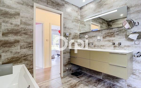 Maison à vendre    5 pièces •  Kembs