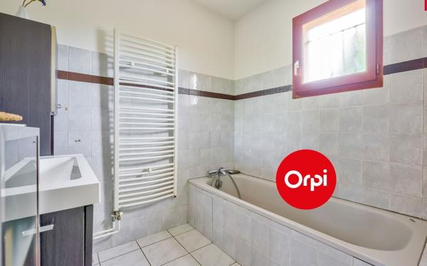 Maison à vendre    5 pièces • 106,03 m2 Saint-Priest