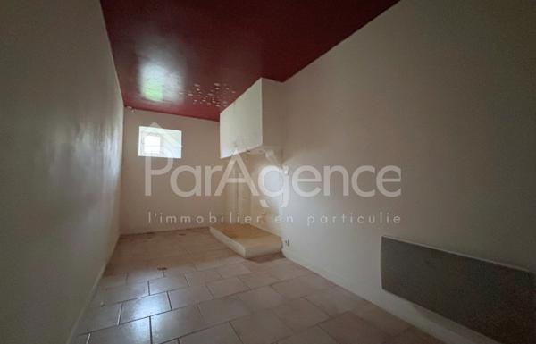 Maison de plain-pied Dépendances Secteur calme