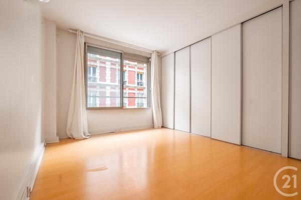 Appartement F3 à vendre  3 pièces - 71,24 m2 PARIS - 75011
