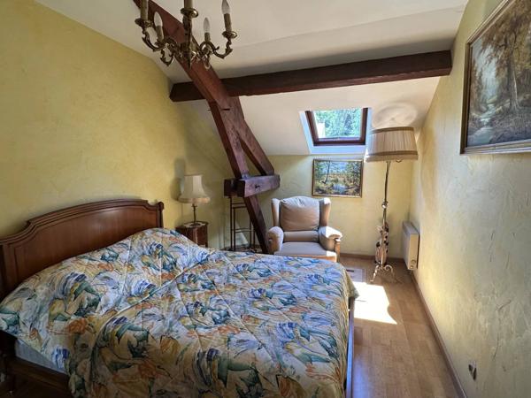 RARE SUR LE SECTEUR – Maison Ancienne Rénovée avec Studio Indépendant