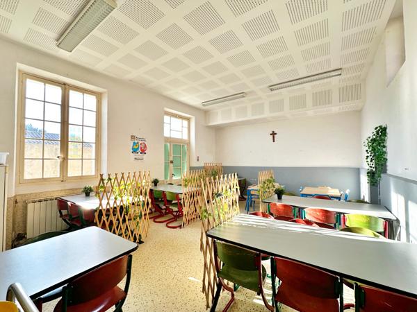 Immeuble 10 pièces - 237 m²