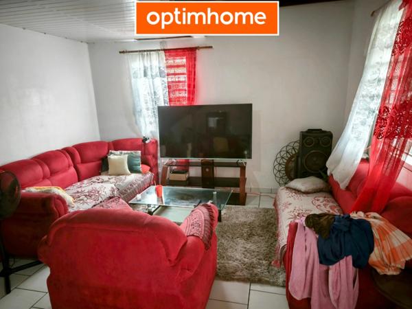 Opportunité rare : Maison avec terrain attenant à une école, accès 2 rues