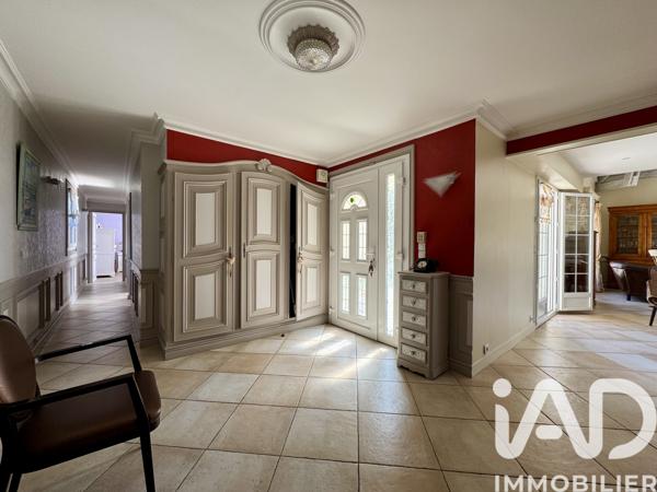 Maison à vendre 8 pièces 222 m² Montfermeil