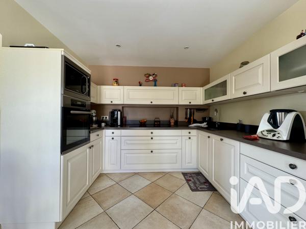Maison à vendre 8 pièces 222 m² Montfermeil