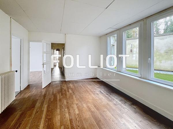 Appartement Coutances 6 pièce(s) 114.89 m2 CENTRE VILLE TERRASSE