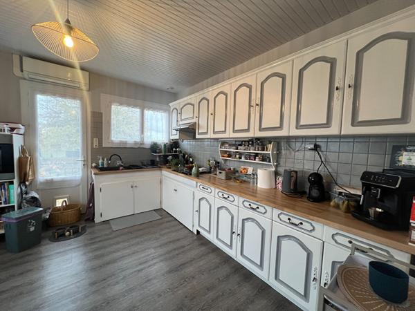 A vendre Maison sur 2 niveaux Haut Mauco 3 chambres clim réversible garage piscine