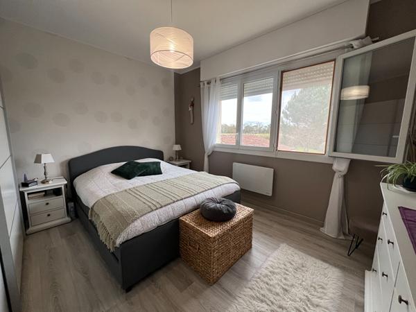 A vendre Maison sur 2 niveaux Haut Mauco 3 chambres clim réversible garage piscine