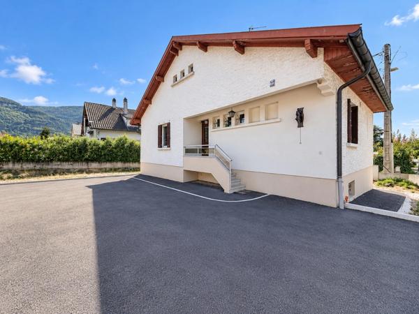 Maison 155 m²  T5 avec deux studios indépendants – GAILLARD (74)