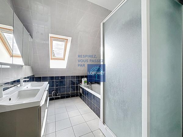 Location maison près de SAINT FUSCIEN - 3 pièce(s) - 81 m² - 950 €/mois
