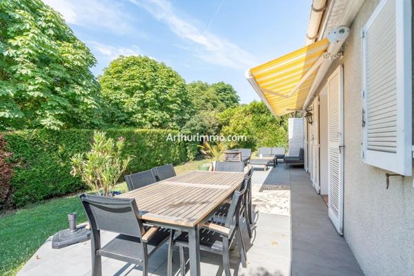 Vente                                                      Maison
                        
                     6 pièces                      141 m2                     à Ormesson-sur-Marne
