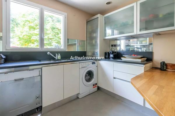 Vente                                                      Maison
                        
                     6 pièces                      141 m2                     à Ormesson-sur-Marne