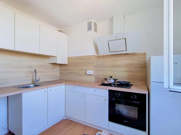 Location                                                      Chambre
                        
                     1 pièces                      58 m2                     à Valenton