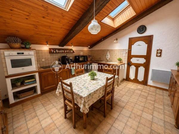 Vente                                                      Maison
                        
                     4 pièces                      136 m2                     à Neuvic