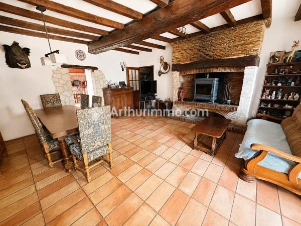 Vente                                                      Maison
                        
                     4 pièces                      136 m2                     à Neuvic
