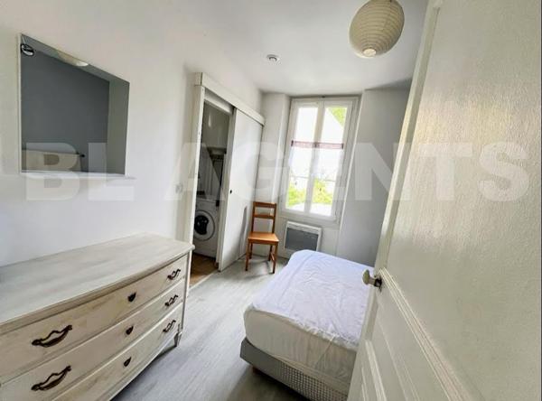 Ensemble immobilier de 8 appartements T2 meublés + 1 local commercial – Excellente rentabilité