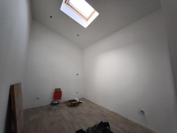 Clermont-l'Hérault (34800) Duplex avec toit terrasse + studio avec travaux