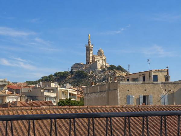 Endoume - vue mer & Notre-Dame de la Garde panoramique au coeur du 7ème