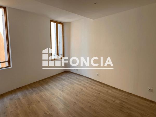 Location Studio 30.71 m² - 1 & 3 RUE RABATTON Hyeres 83400