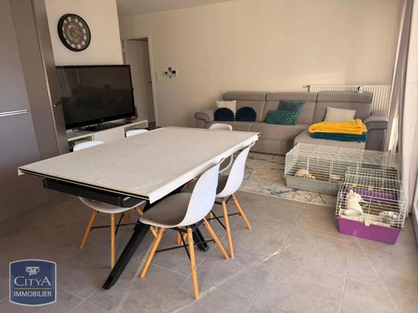 Appartement à vendre 3 pièces 71m² Cessy (01170)