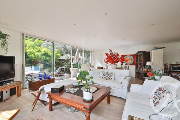 Appartement F5 à vendre  4 pièces - 169,78 m2 SURESNES - 92