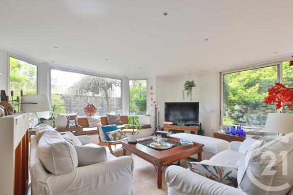 Appartement F5 à vendre  4 pièces - 169,78 m2 SURESNES - 92