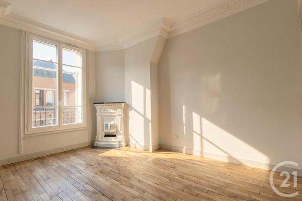 Appartement F1 à vendre  1 pièce - 35,50 m 2   PARIS  - 75008